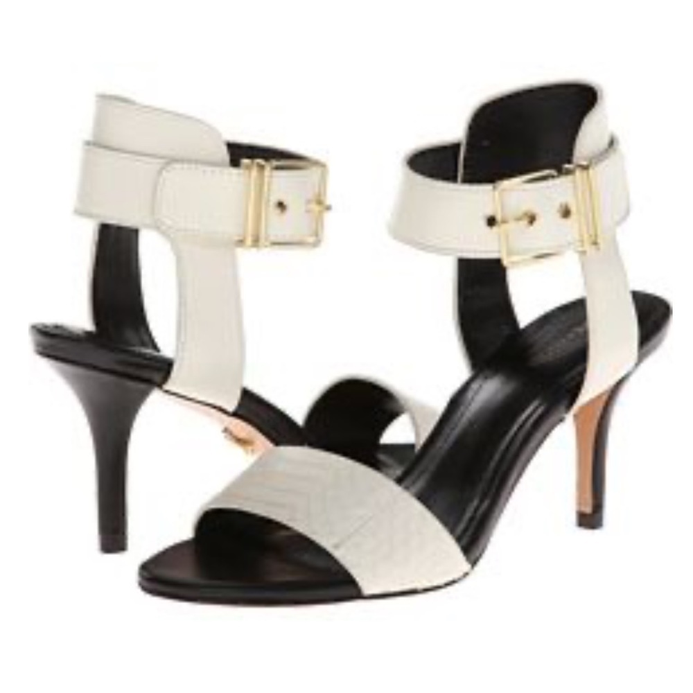 Pour La Victoire Quin heels size 6